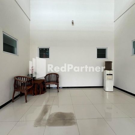 Griya Borobudur Malang Syariah Redpartner Blimbing  Exteriér fotografie