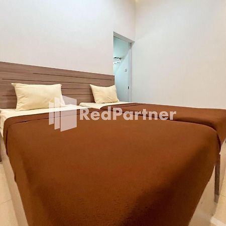 Griya Borobudur Malang Syariah Redpartner Blimbing  Exteriér fotografie